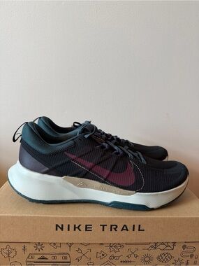 Nike Juniper Trail 2 Black Maroon DM0822-006 Men’s Size 9
